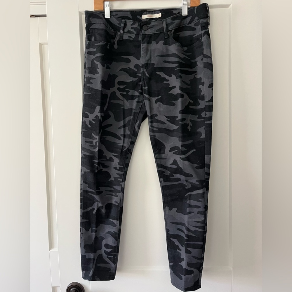 Black Camo skinny jeans